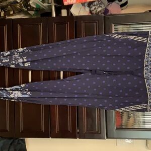 These size SMALL old navy pants are navy blue and are worn.